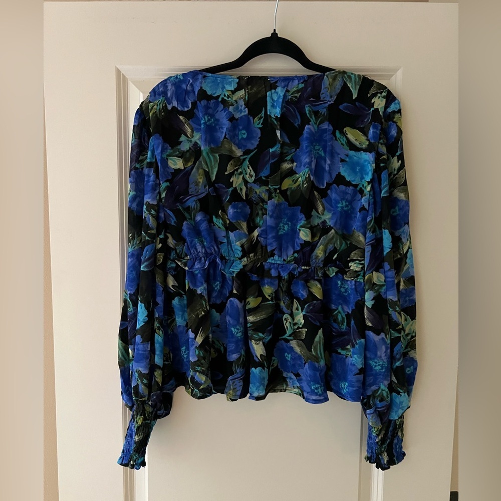 Blu Pepper Women's Top- size L - Picture 4 of 4